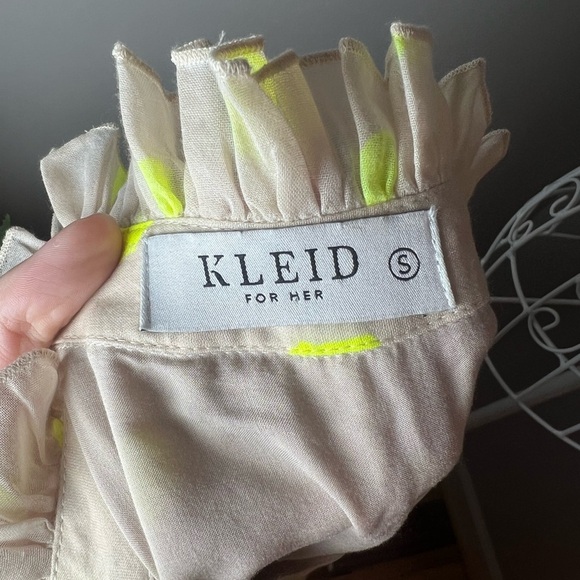 KLEID For Her Asymmetrical Hem Mini Dress Yellow Polka Dot Sz S Ruffle Collar - Picture 6 of 6